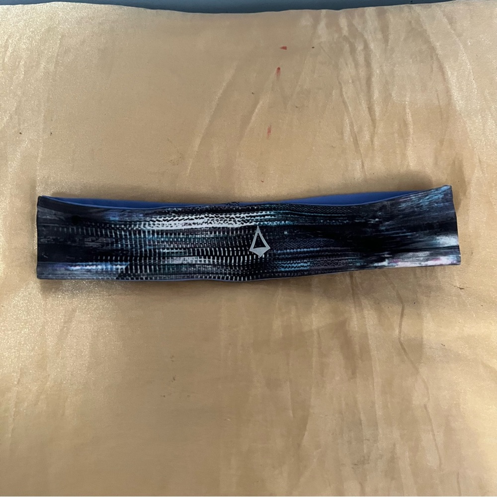 Lululemon Ivivva reversible headband OS